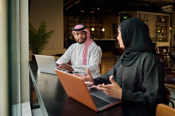 متابعة الخدمات والمعاملات