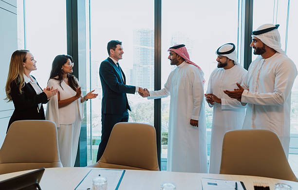 الخدمات العامة والتعقيب